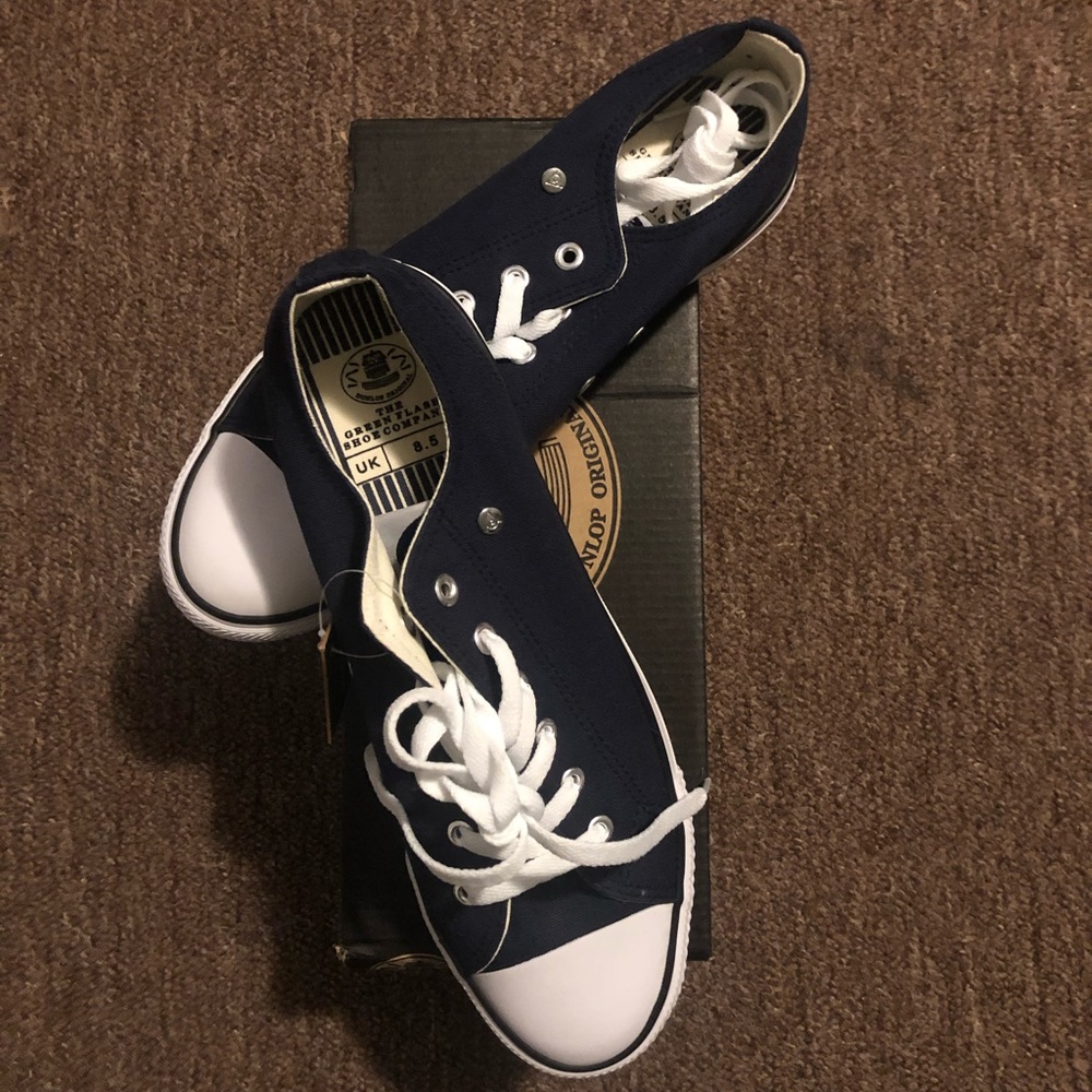 Men Dunlop Low-Top Canvas Sneakers